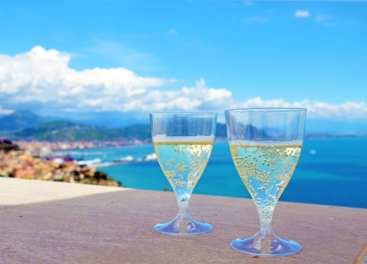 La Terrazza Sul Blu -Vista Mare- Apartman Vietri Kültér fotó